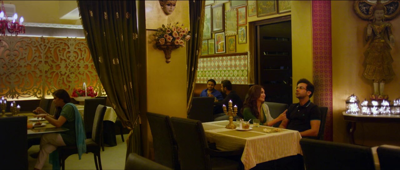 Shaadi Mein Zaroor Aana (2017) WEBRip Hindi 720p x264 AVC AAC 2.0.mkv.0004